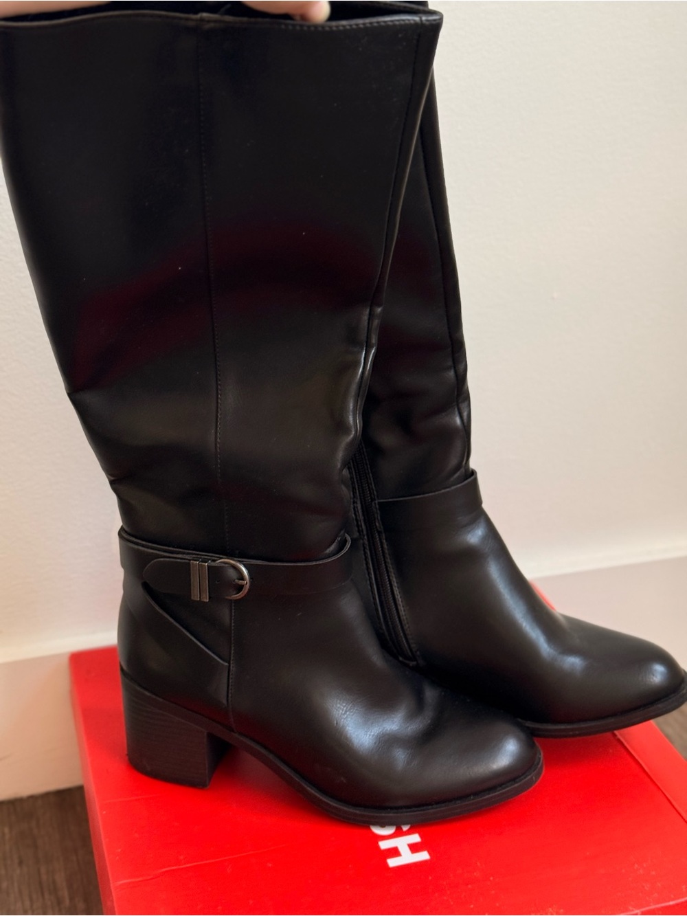Classic Black Knee-High Women's Boots Joe Fresh